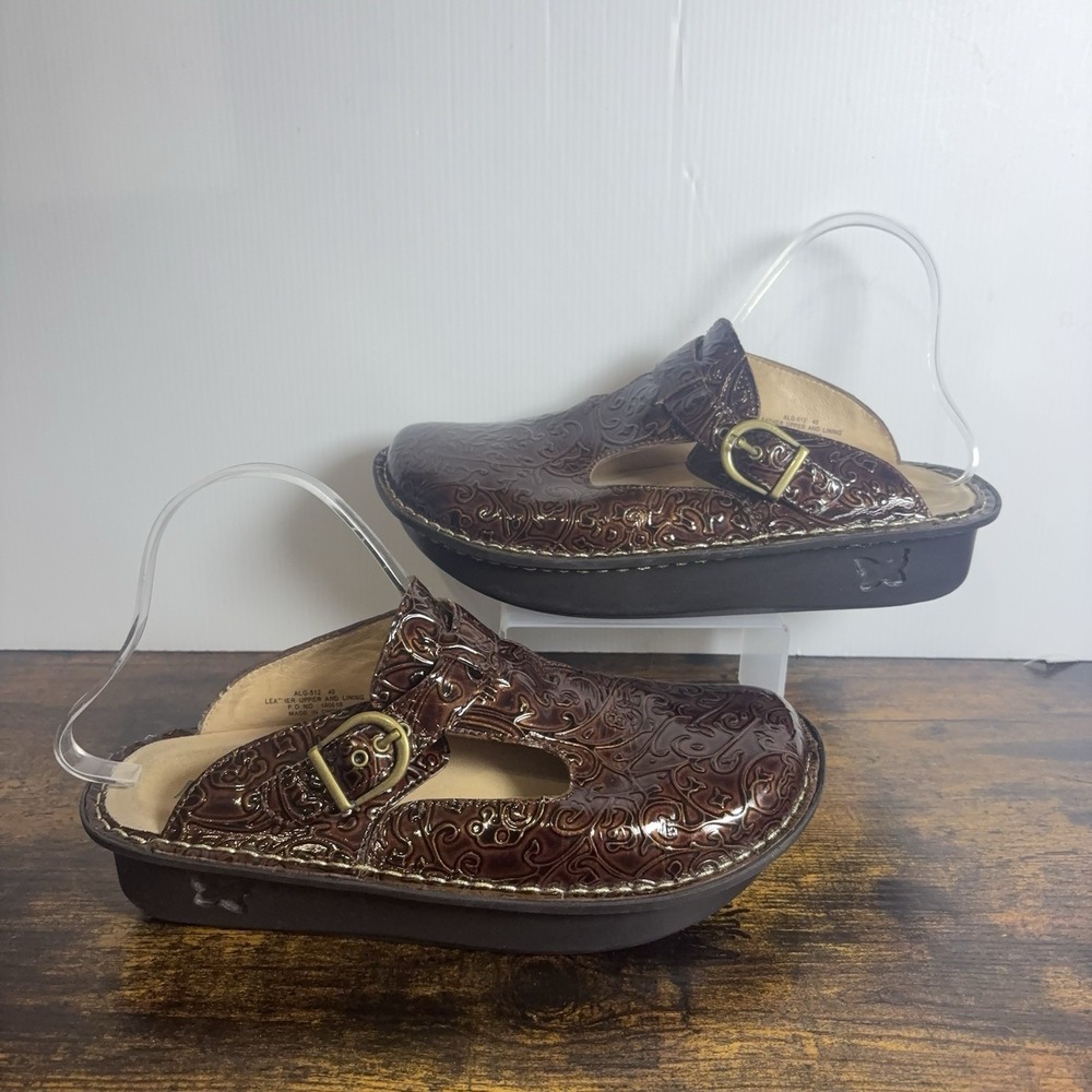 Alegria Classic Clogs Womens Sz 9.5 / 10 Brown Emboss Leather Swirl Mary Jane - Picture 3 of 8